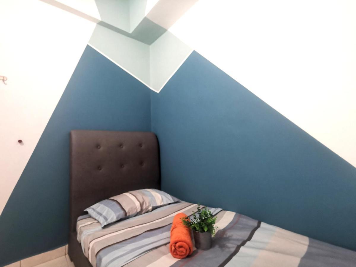 Menjalara Kepong Desapark & Mitec 中文房东 Lägenhet Kuala Lumpur Exteriör bild